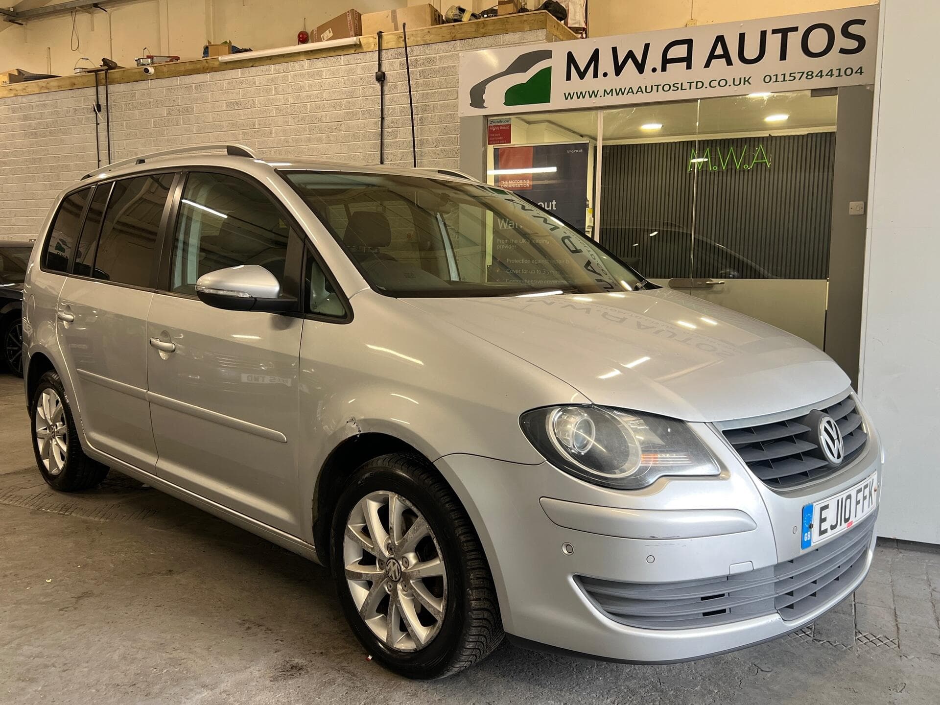 2010 VOLKSWAGEN TOURAN 1.9 TDI MATCH MPV 5DR DIESEL MANUAL 7 SEATS 156 G KM,... photo